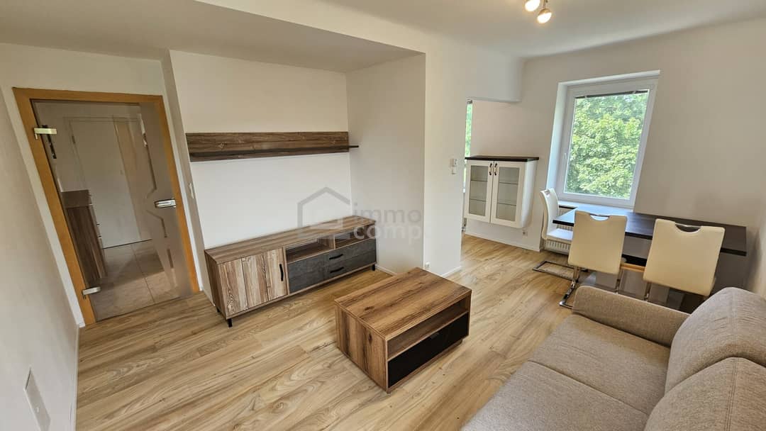Helle 2-Zimmer-Wohnung mit Balkon in ruhiger Lage