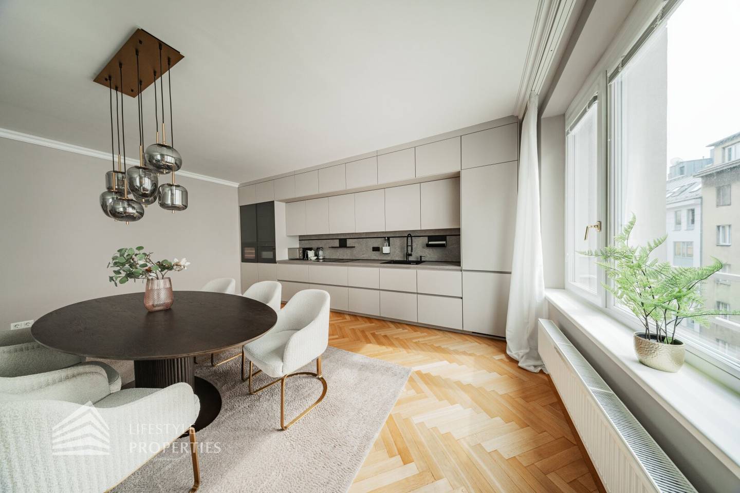 Wohnung near Belvedere with bright layout