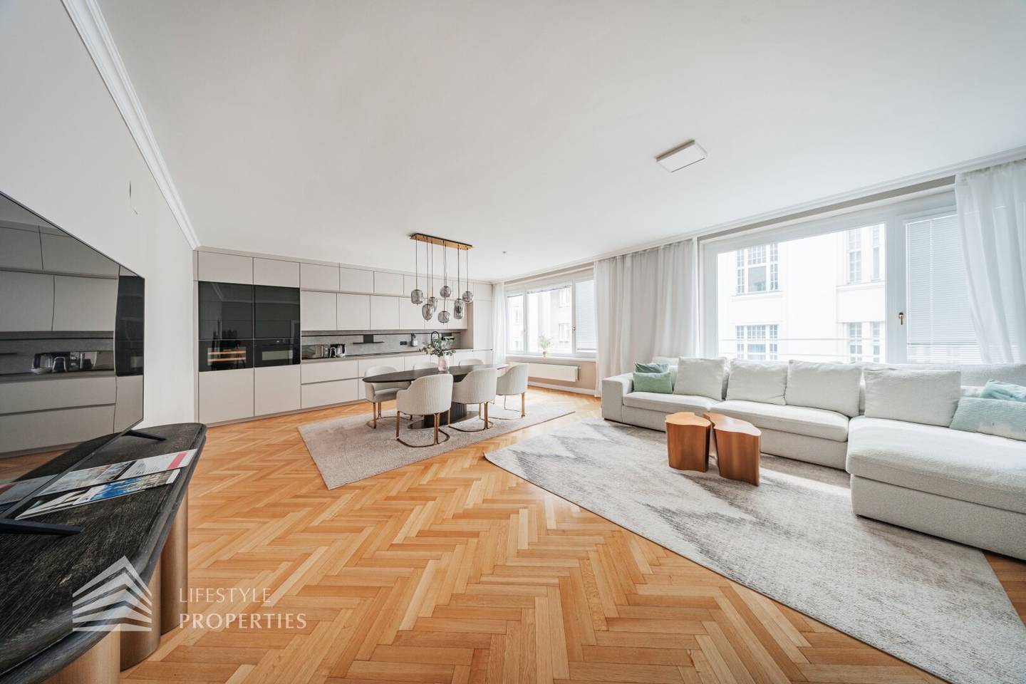Wohnung near Belvedere with bright layout