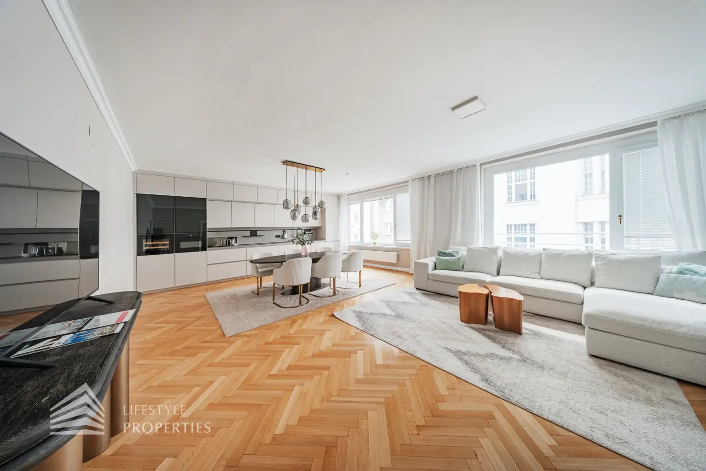 Wohnung near Belvedere with bright layout