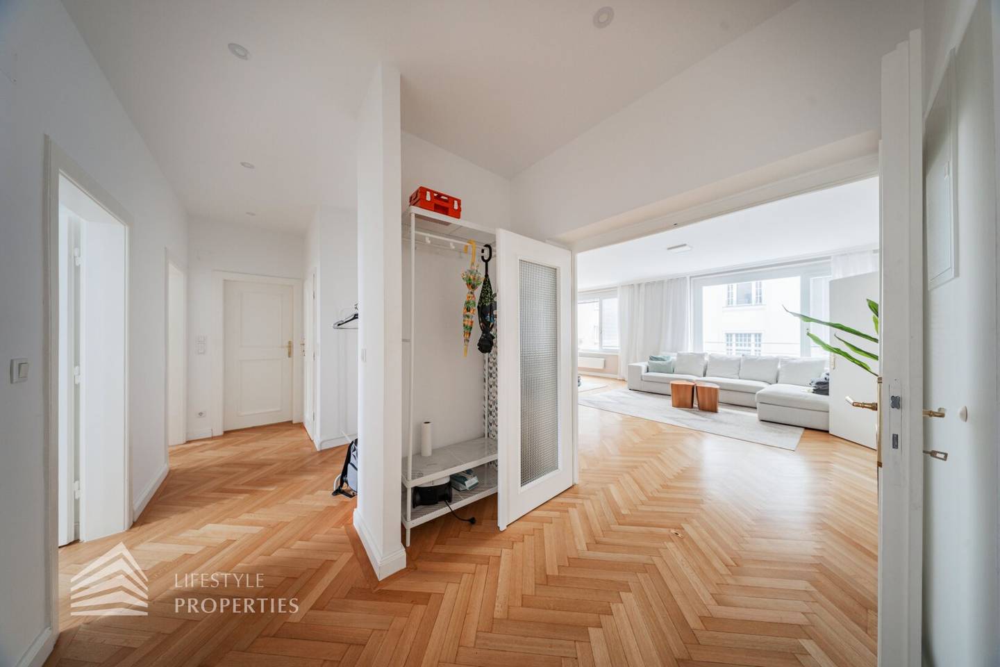 Wohnung near Belvedere with bright layout