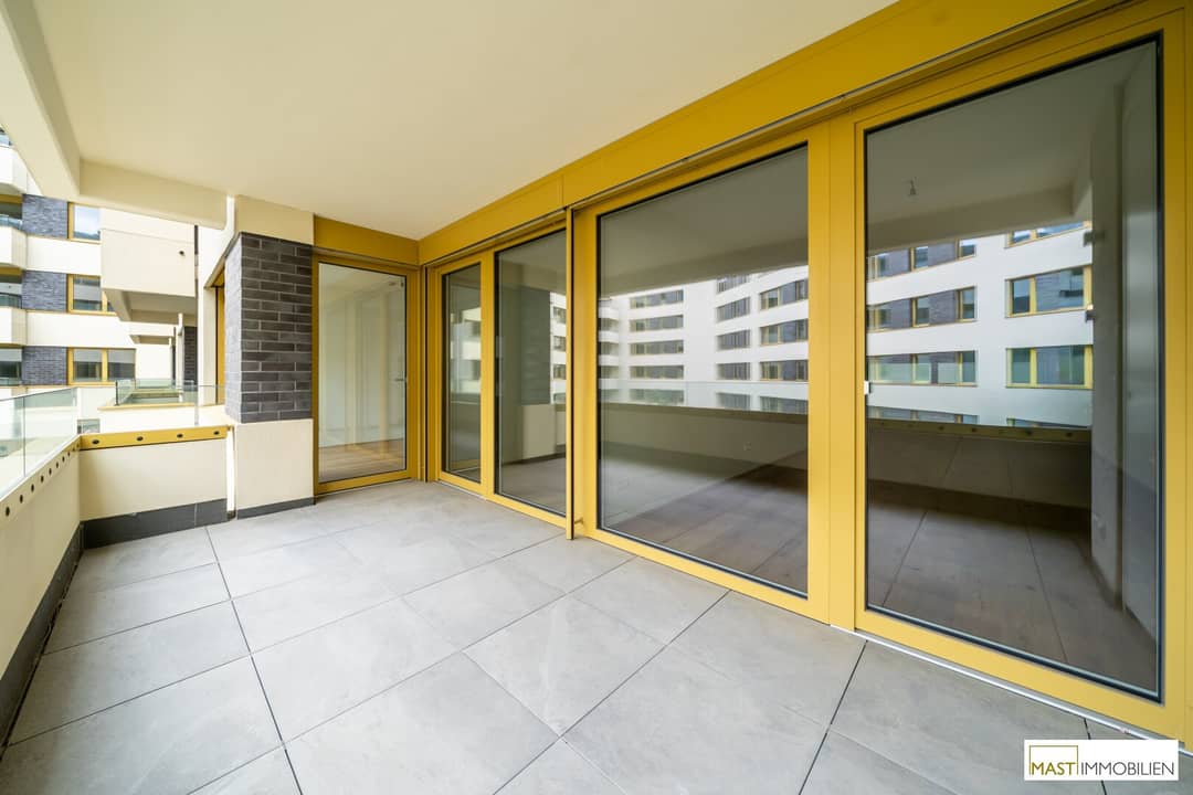Helle Neubauwohnung mit Loggia und Balkon nahe Hauptbahnhof
