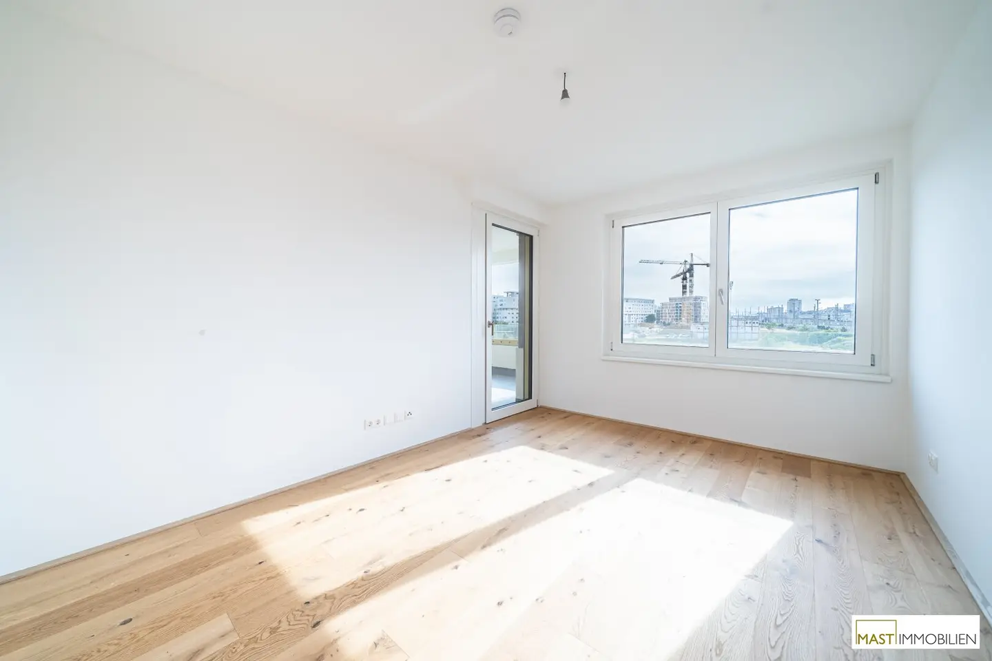 Ready to move in 2-room apartment on the 3rd floor with elevator