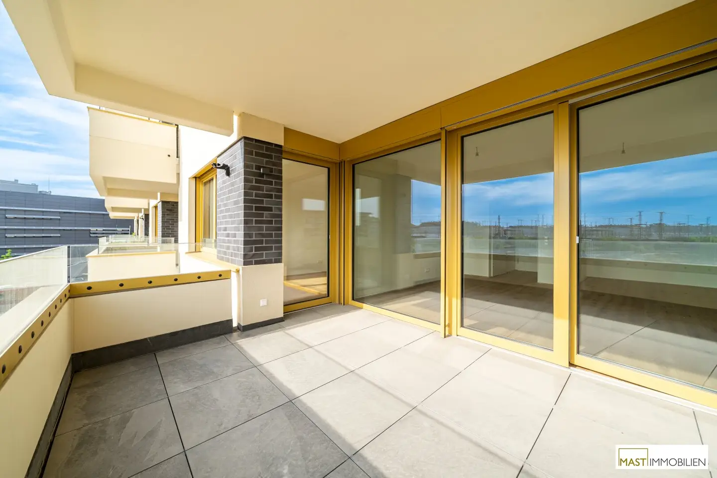 Ready to move in 2-room apartment on the 3rd floor with elevator