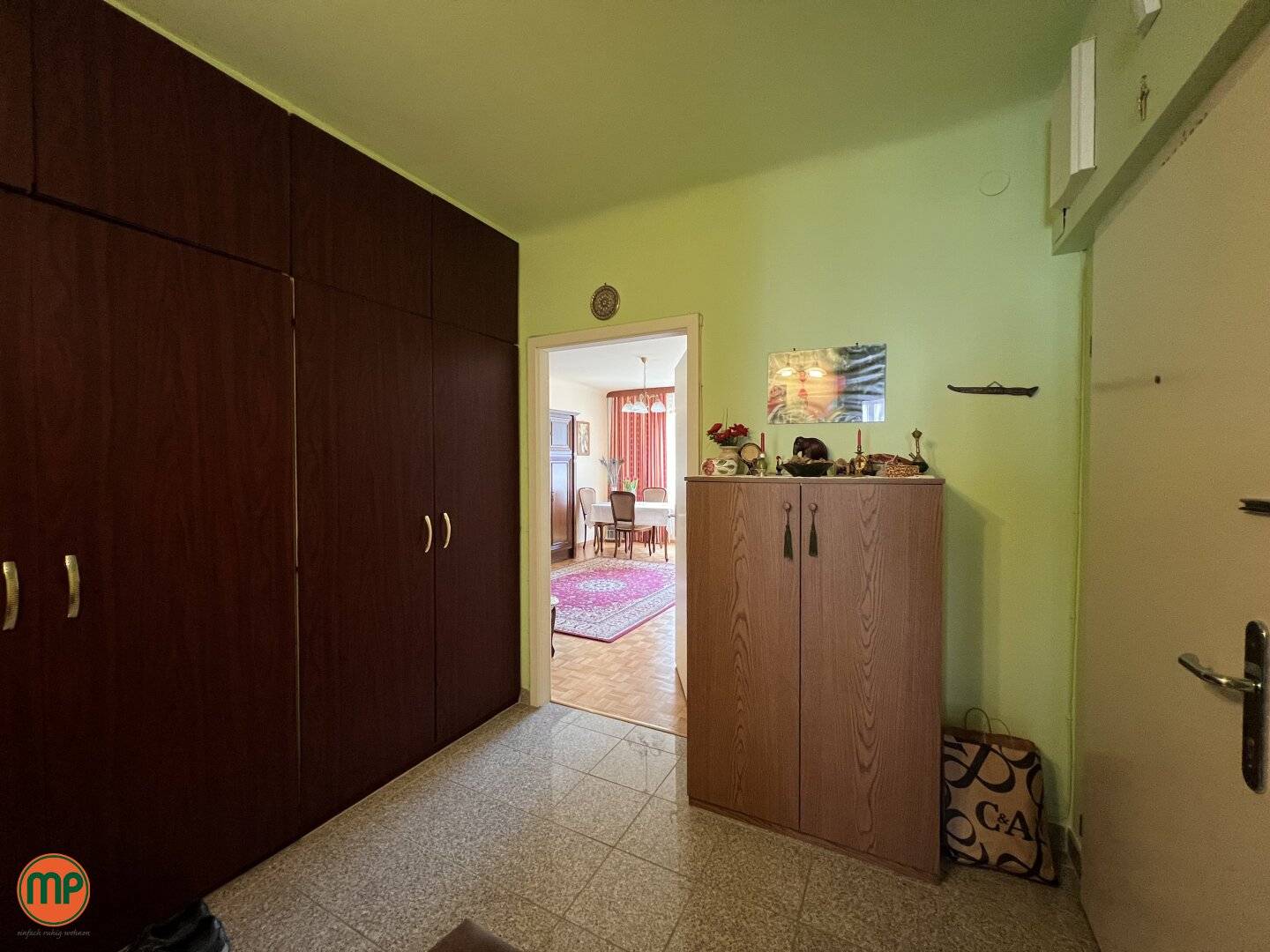 Anlegerwohnung nahe Volksoper mit Lift und Parkett