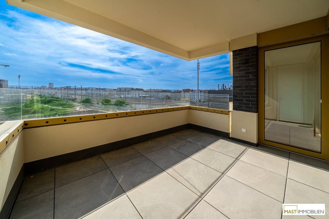 Helle Wohnung mit Loggia und Balkon im neuen Quartier am Hauptbahnhof