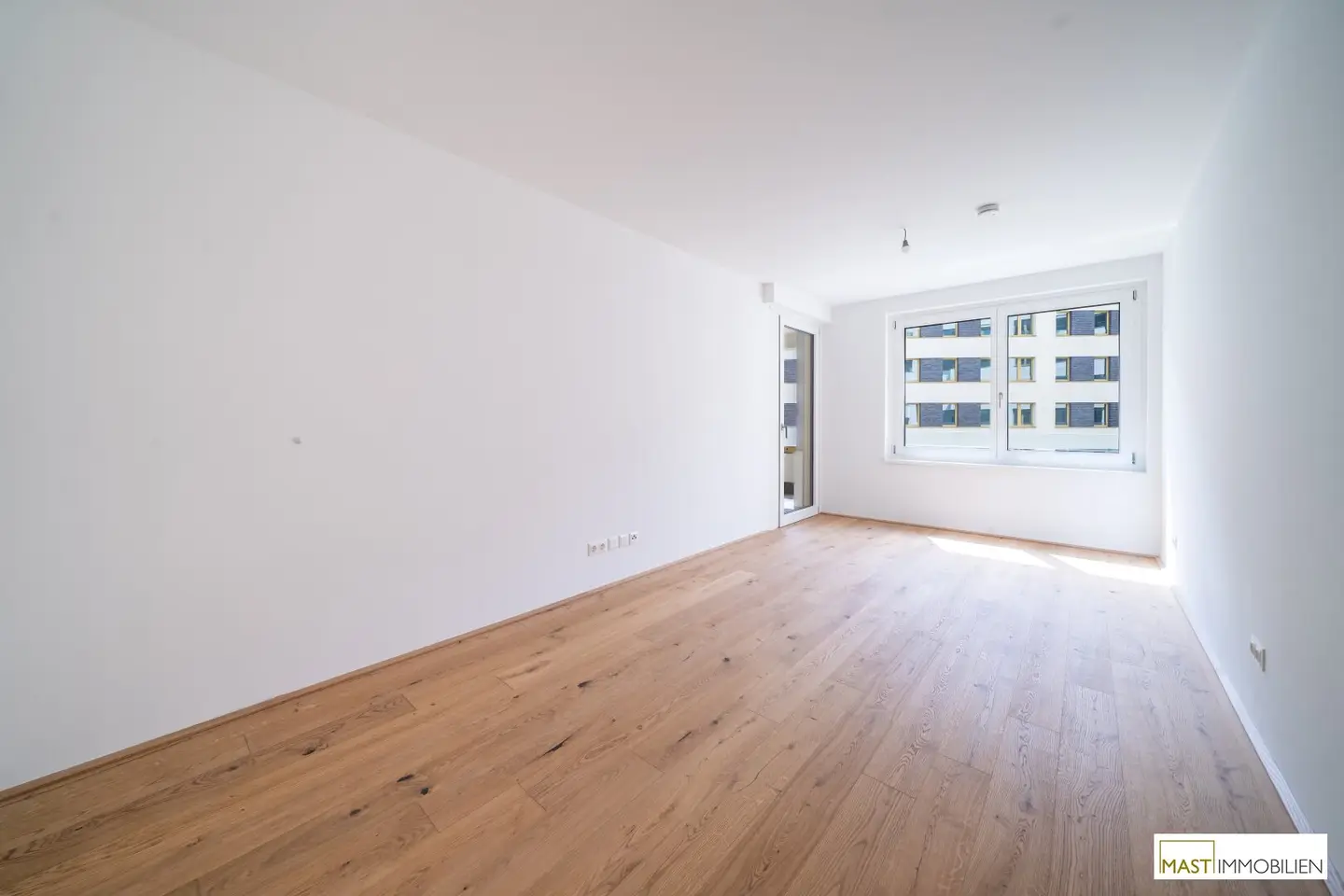 Completed 3-room apartment at Hauptbahnhof