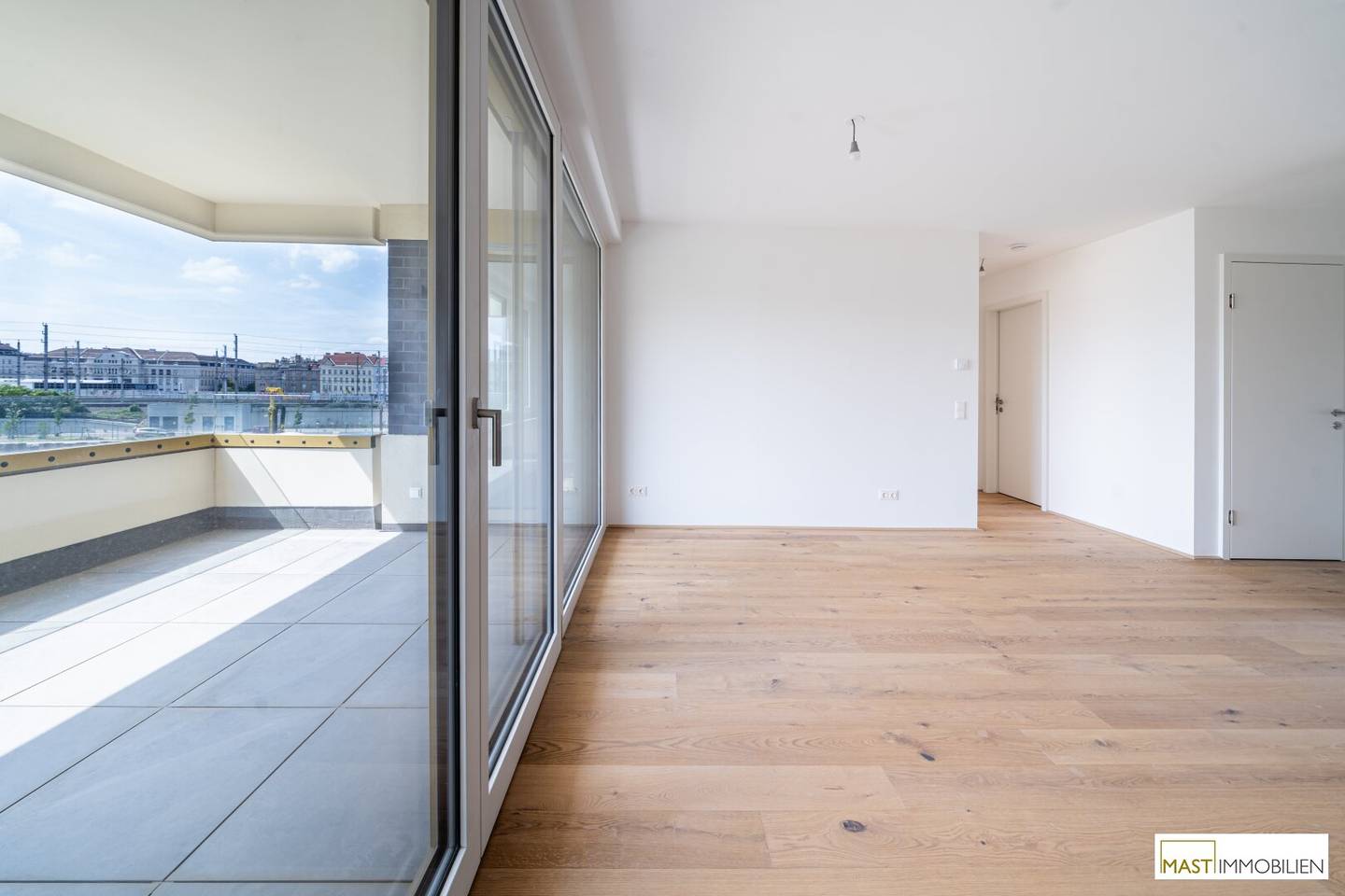 *MILiving* 2-Zimmer Wohnung mit Westausrichtung