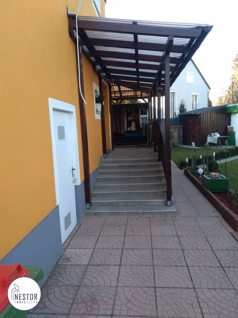 Einfamilienhaus mit Garten und Doppelgarage in Deutsch-Wagram