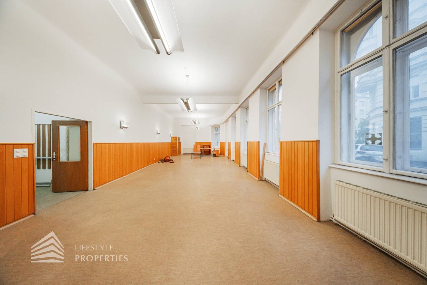 Ground floor apartment in historic building with draft plans