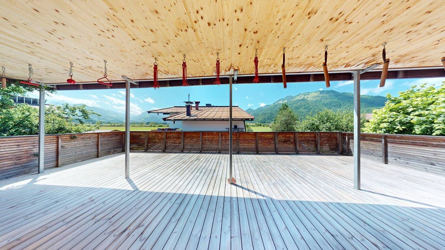 Wohnung mit Südterrasse und Bergblick im Zentrum von Kössen