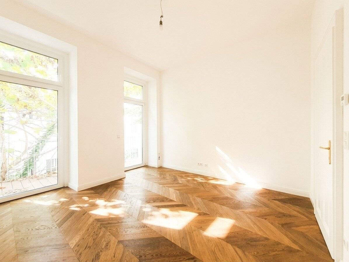 Schlafzimmer mit Balkon