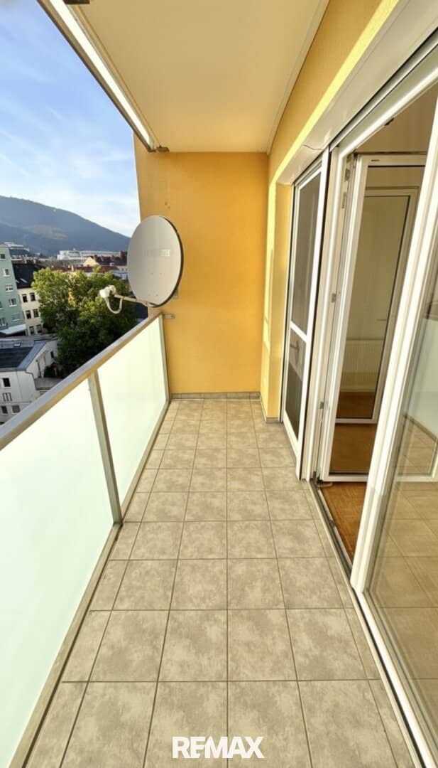 Bright 3-room apartment with two loggias and views in Graz-Lend