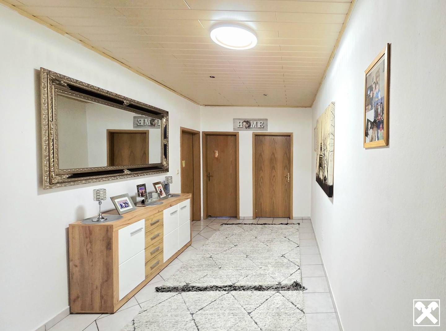 Gepflegtes Mehrfamilienhaus mit Terrasse Garten und Doppelgarage