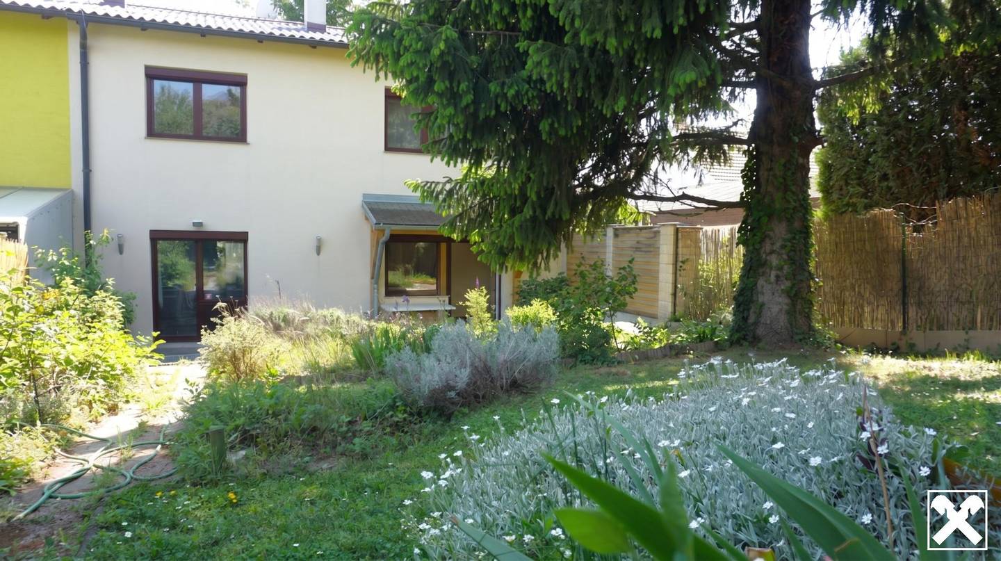 Charmante Doppelhaushälfte mit Garten und zwei Wohneinheiten in Wien-Hietzing