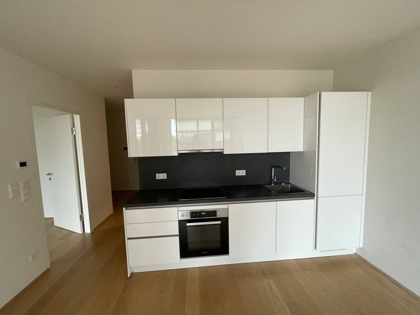 2-ZIMMER-LUXUSWOHNUNG MIT LOGGIA - BEL &amp; MAIN BEIM BELVEDERE