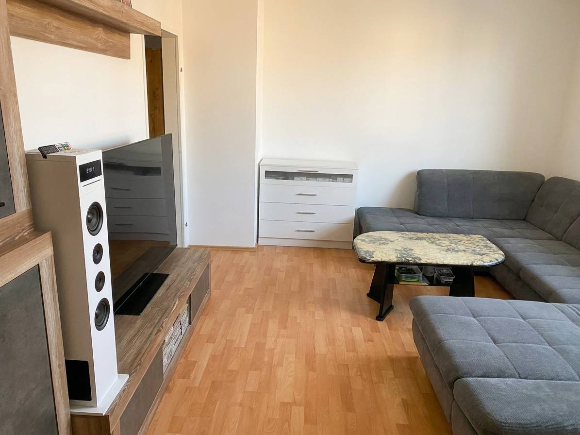 Bright 3-Room Apartment with Balcony and Underground Parking in St. Pölten