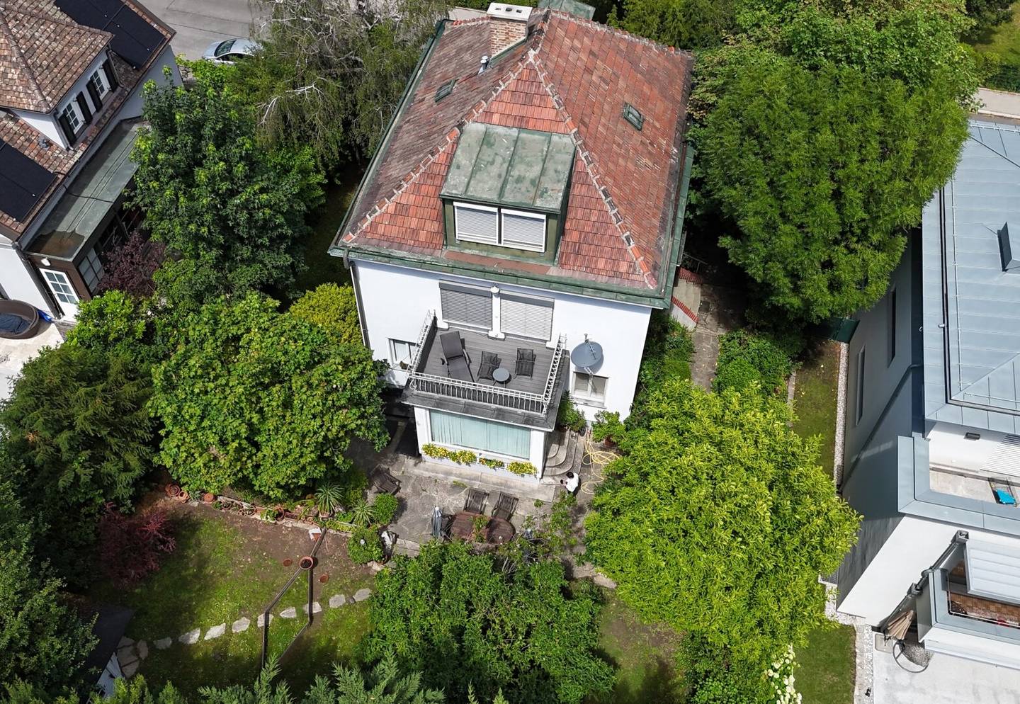Family House with Development Potential in Grinzing