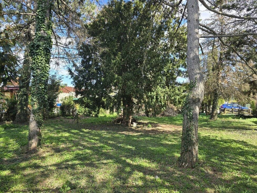 Grundstück in ruhiger Lage nahe Wien mit Badeparadies