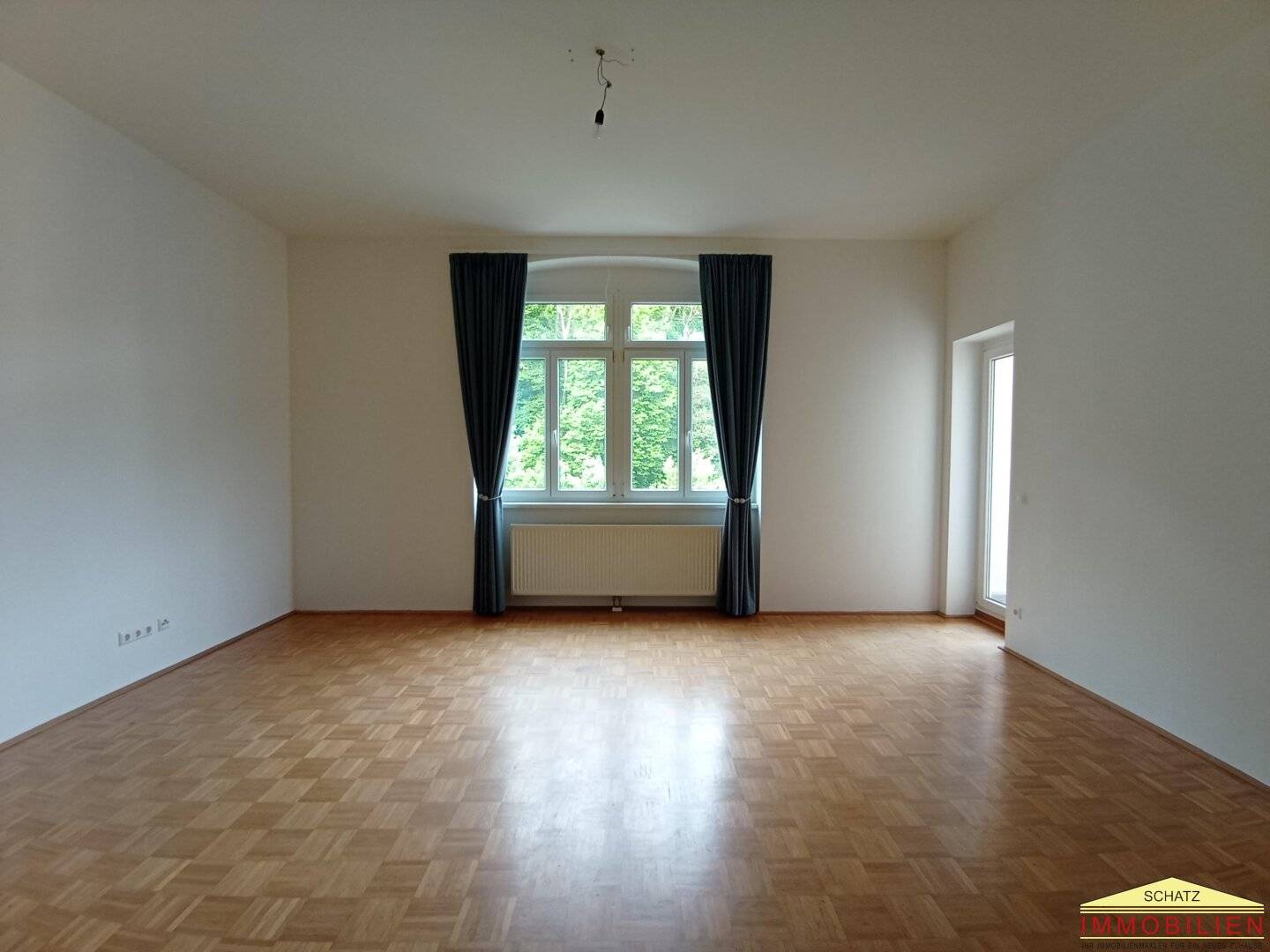 Bright 3-Room Apartment with Balcony and Elevator in Neuhaus