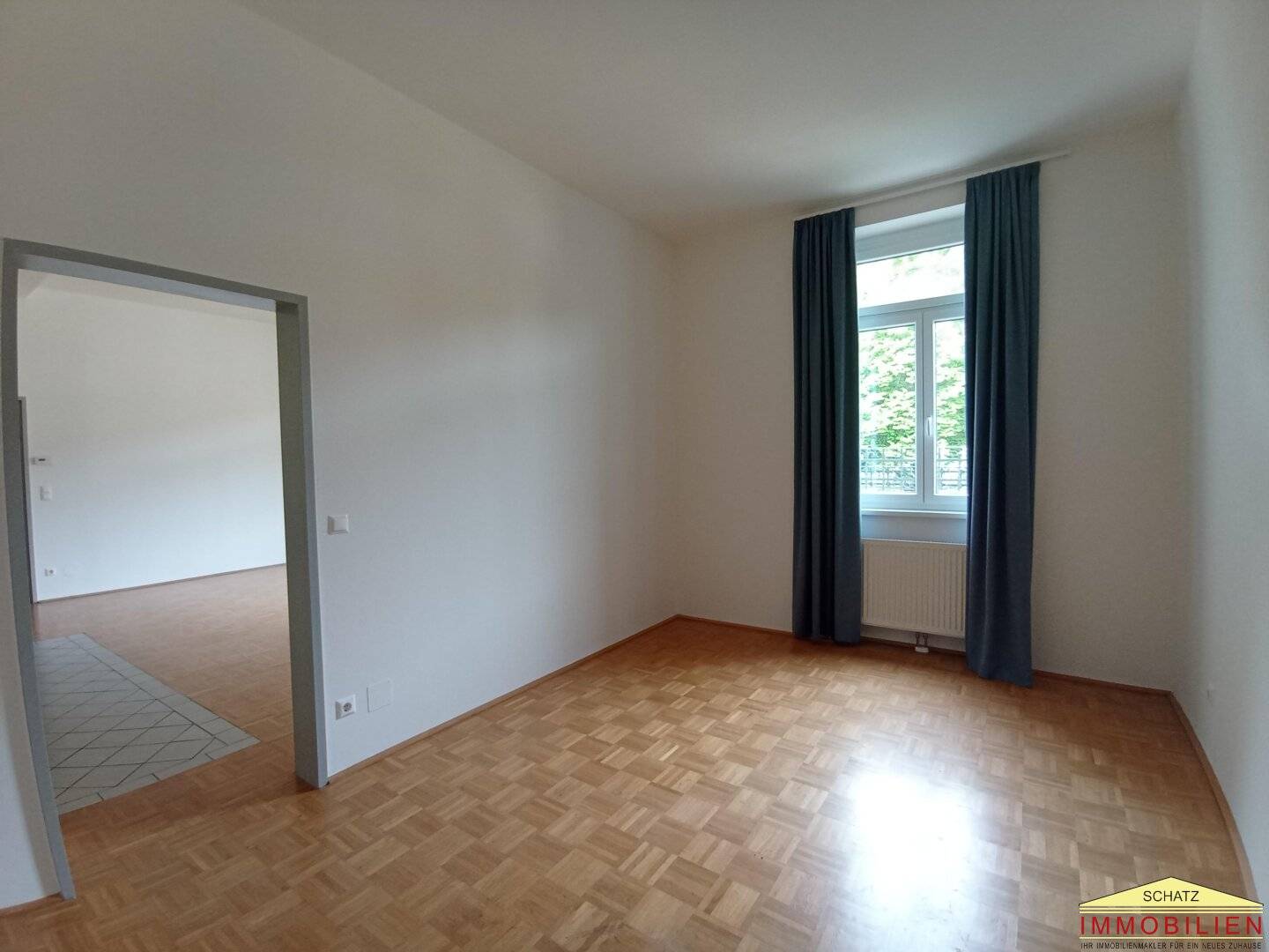 Bright 3-Room Apartment with Balcony and Elevator in Neuhaus