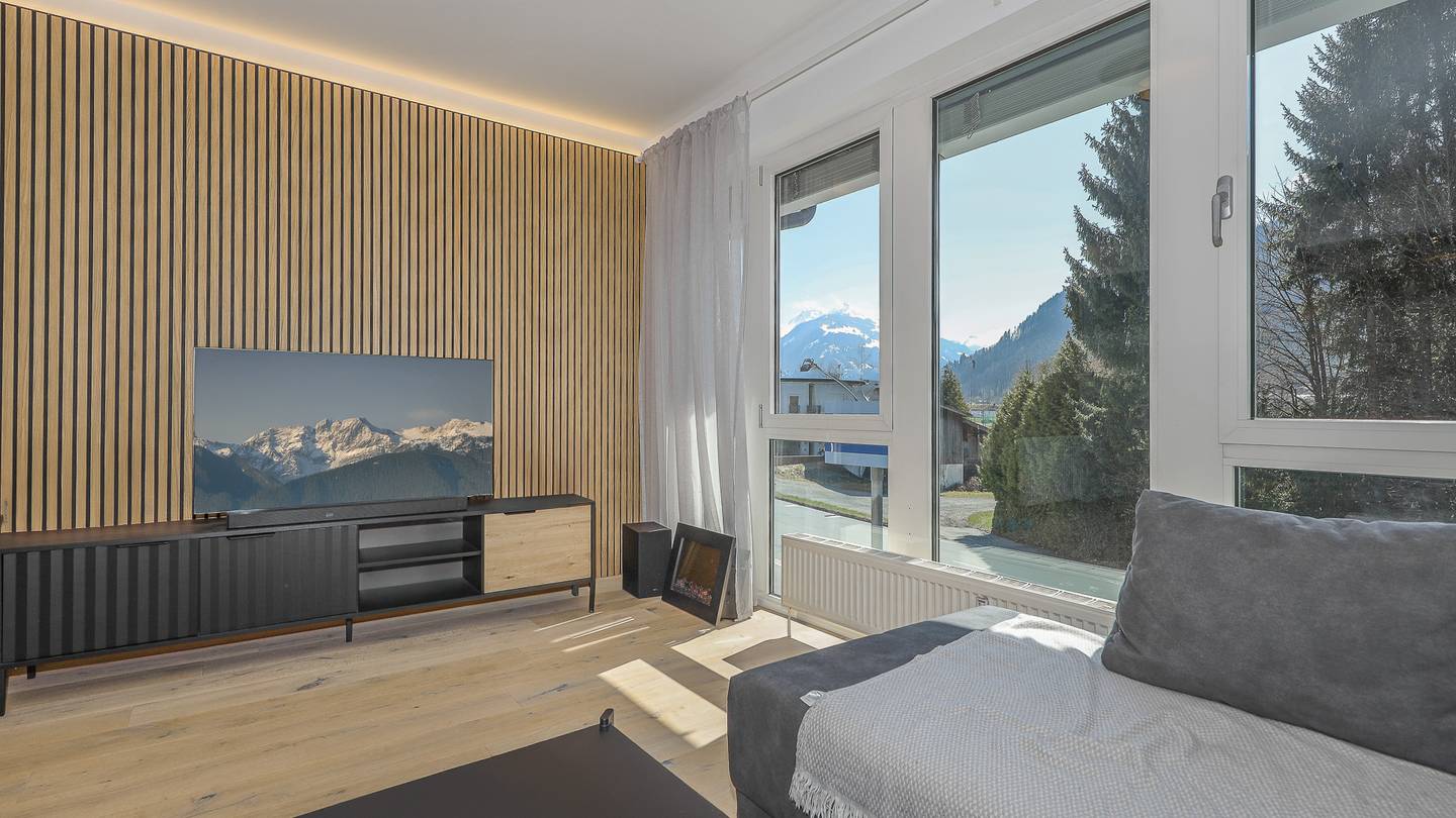 Hochwertig sanierte Wohnung mit hohem Raumgefühl