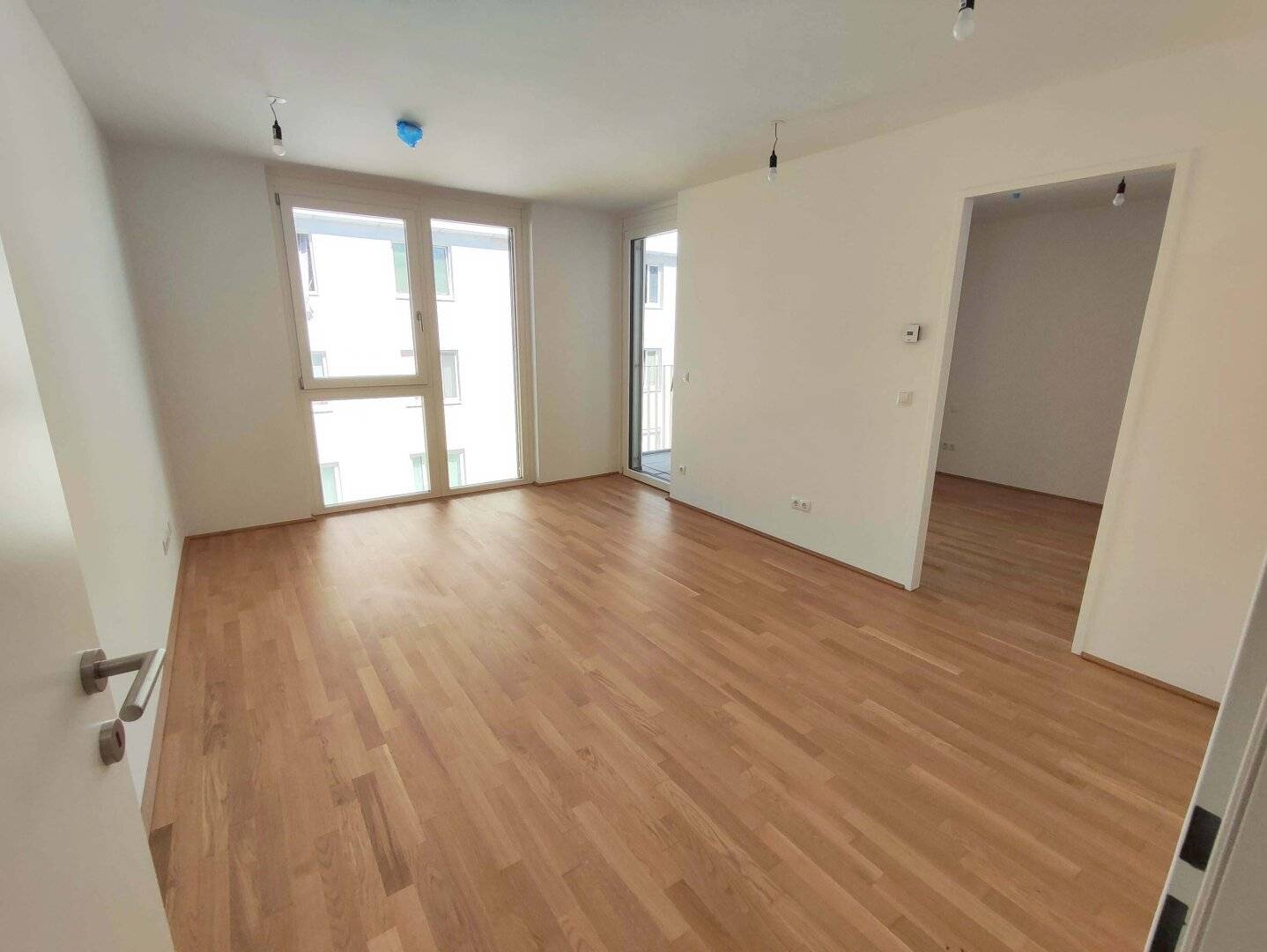 Bright New Build Apartment with Balcony and West Exposure
