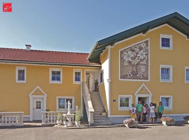 Wohnen und Arbeiten in Geinberg mit Garten und Poolhaus