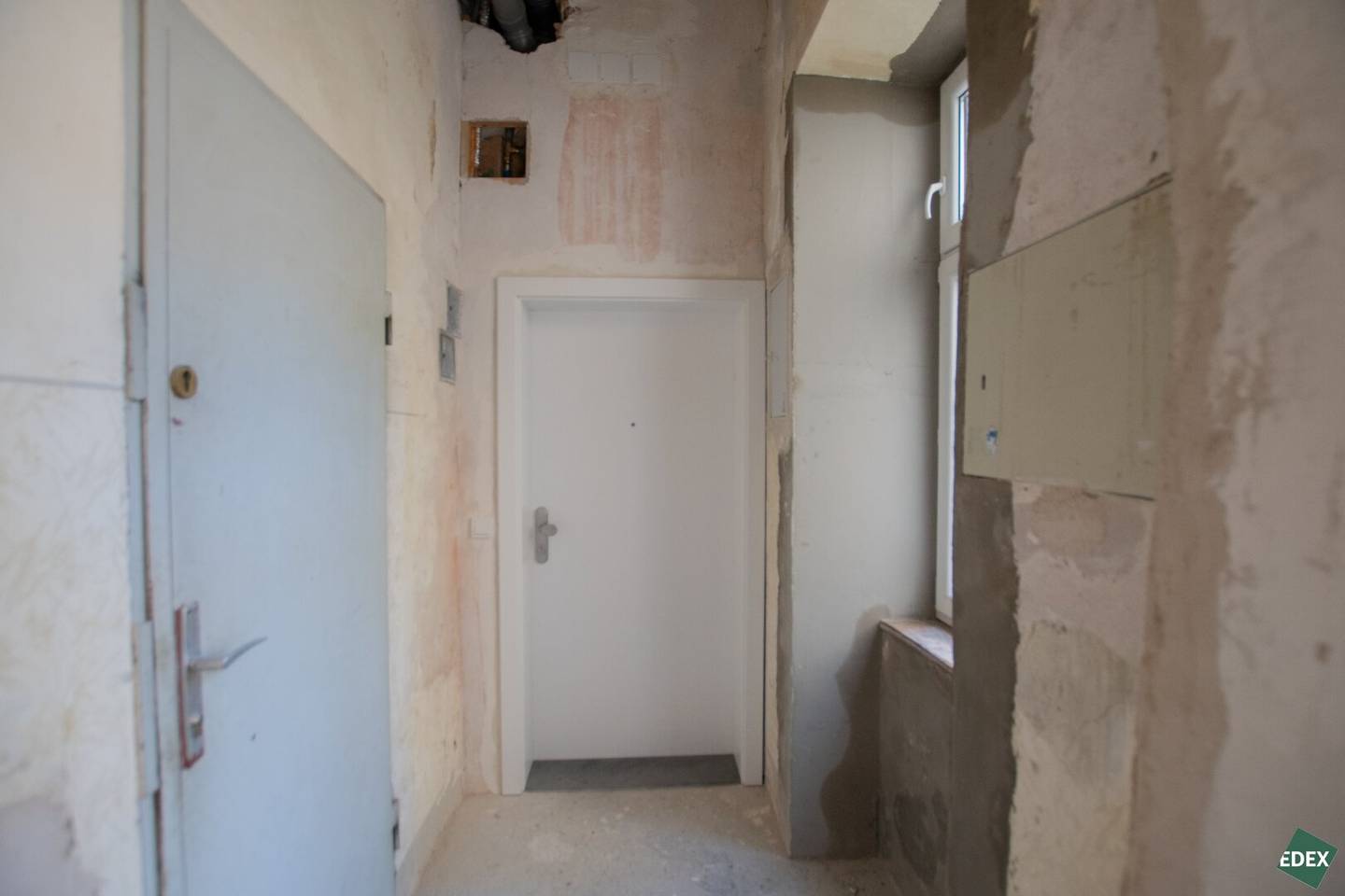 Bright commercial space near Brunnengasse