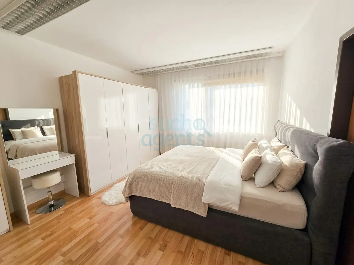 Fully Let Residential and Commercial Building with Yield Potential in Linz