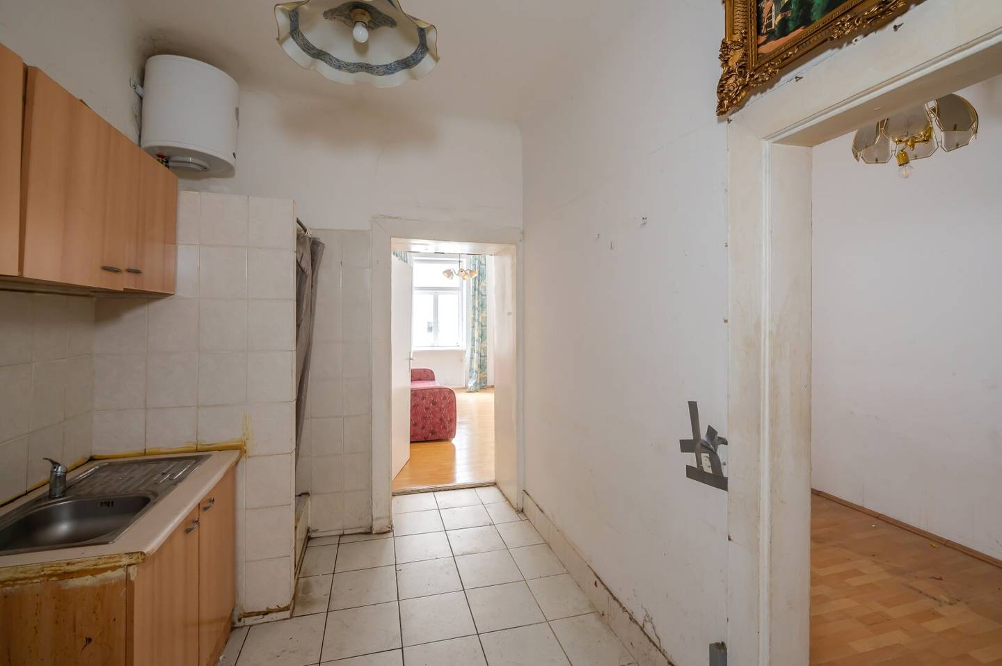 Wohnung old building renovation central location
