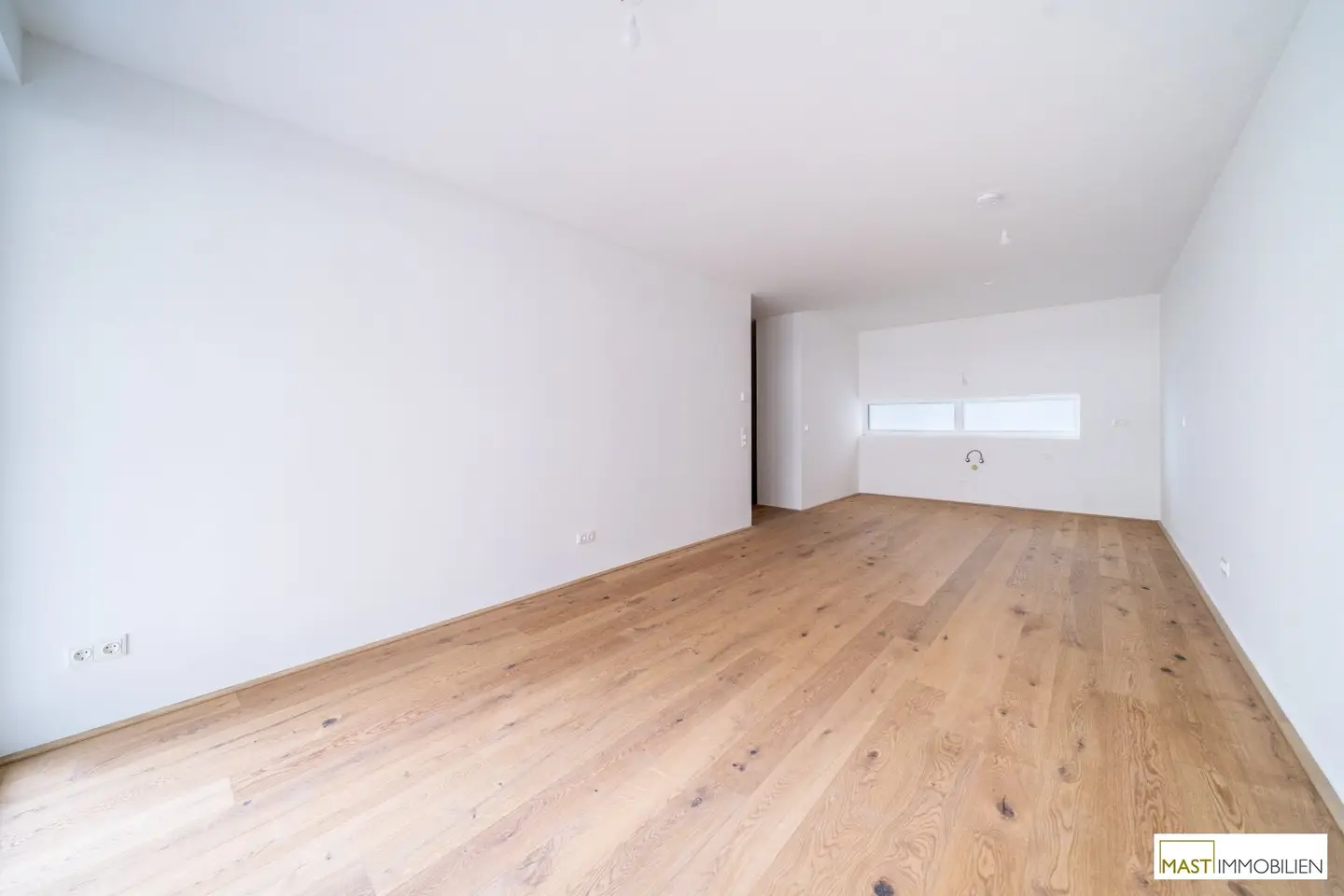 Completed 3-room apartment near the main train station
