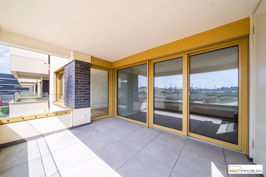 Helle Neubauwohnung mit Balkon und Loggia nahe Hauptbahnhof
