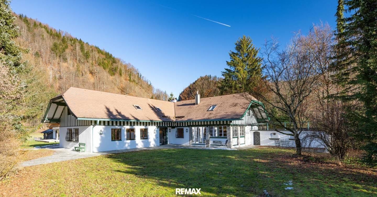 Herrschaftliches Landhaus mit Seezugang und Sauna in Winkl