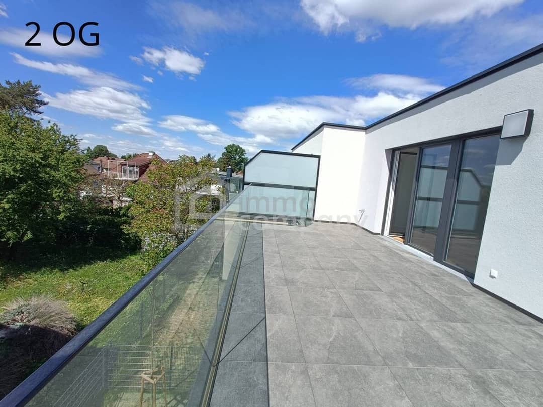 Reihenhaus mit Dachterrasse und Garten in Grünruhelage