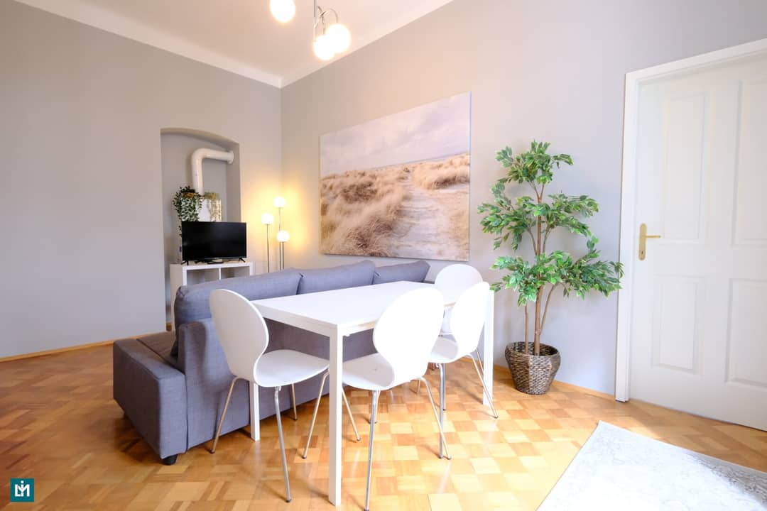 Möblierte Altbauwohnung in Margareten mit Balkon