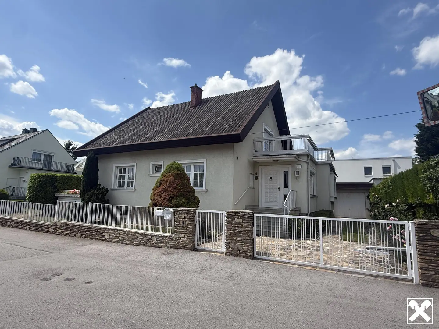 Single-family house with pool and large garden in Eisenstadt