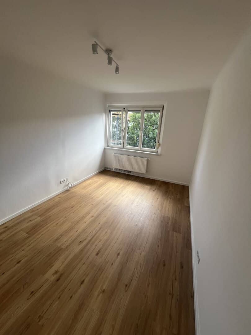 Neuwertige 3-Zimmer-Wohnung mit Balkon nahe TU Graz