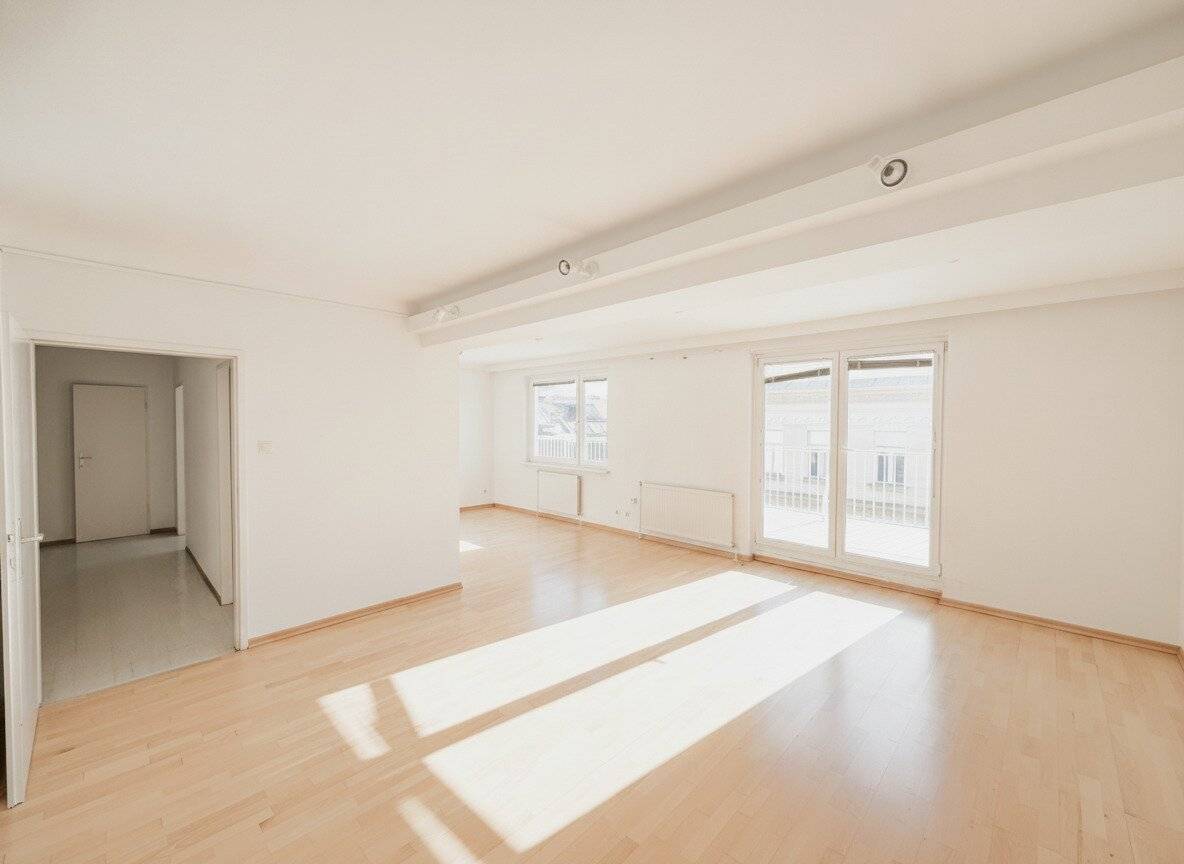 Above the Roofs of Vienna, Attractive 2 to 3-Room Apartment with 25m² Terrace in the 7th District