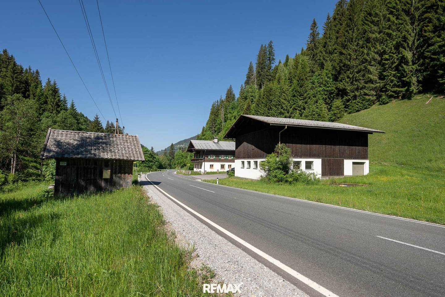 Landwirtschaft mit Wald und Stallgebäude in Eben im Pongau