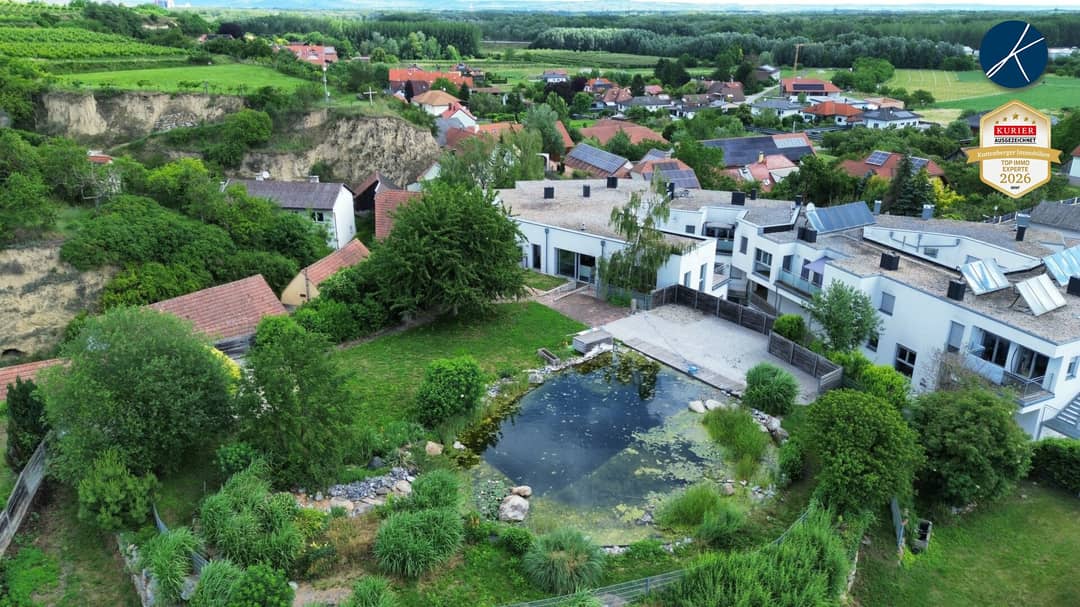 Penthouse with Garden and Swimming Pond