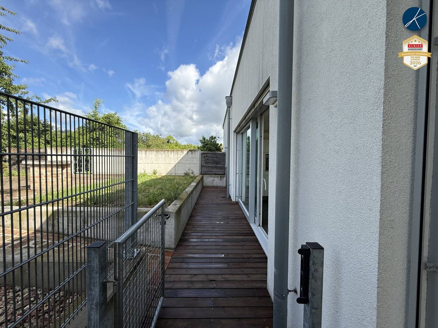 Penthouse with Garden and Swimming Pond