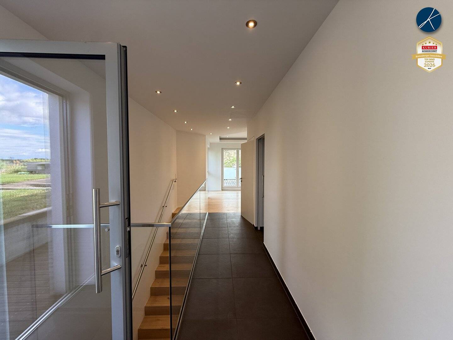 Penthouse with Garden and Swimming Pond