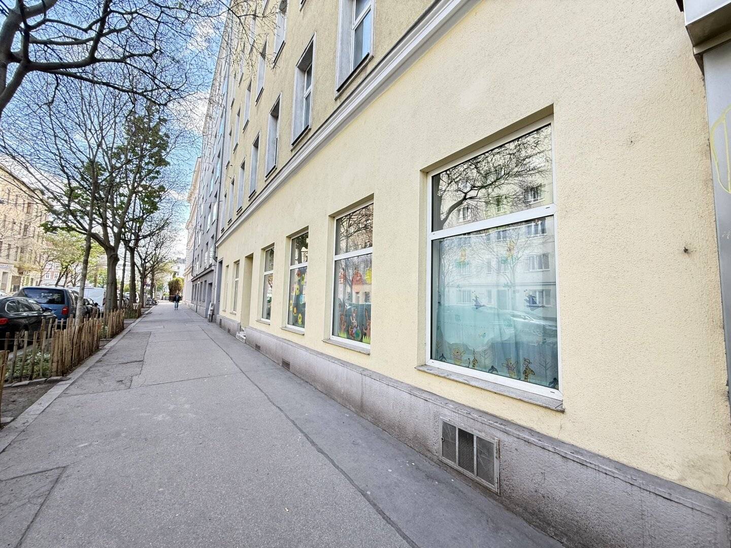 Commercial space near Gaußplatz