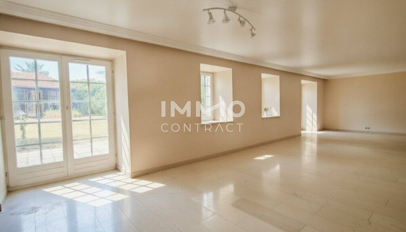 Family house with guest apartment and large garden