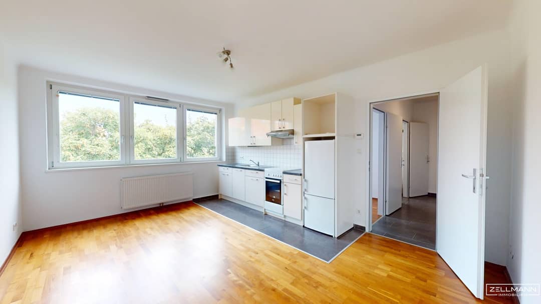 Helle Dachgeschosswohnung in Döbling mit Hausgarten und Kellerabteil