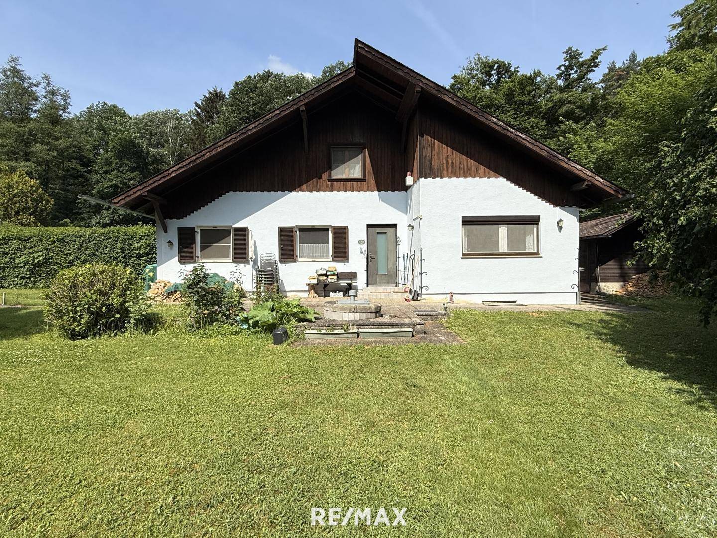 Einfamilienhaus mit Sauna und Kachelofen am Waldrand