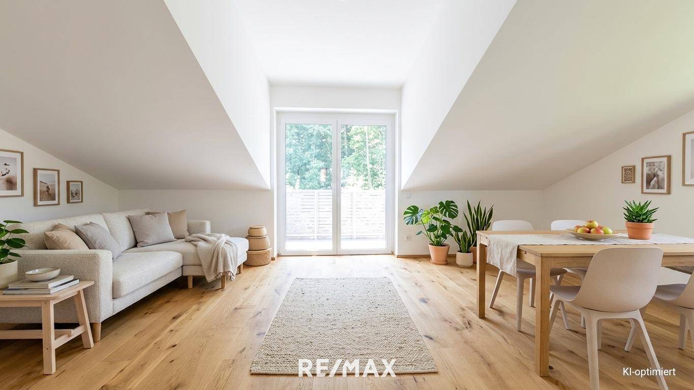 Maisonettewohnung mit Balkonen und PV Anlage in Waldrandlage