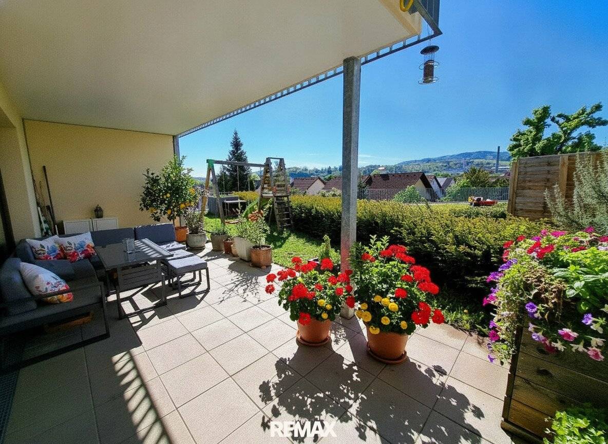 Erdgeschosswohnung mit Terrasse und Fernblick