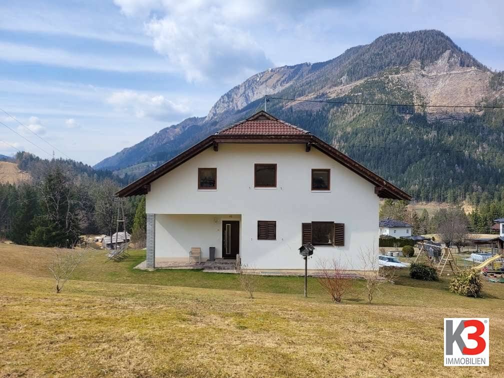 Einfamilienhaus mit Garten und Alpenpanorama am Koschutaberg